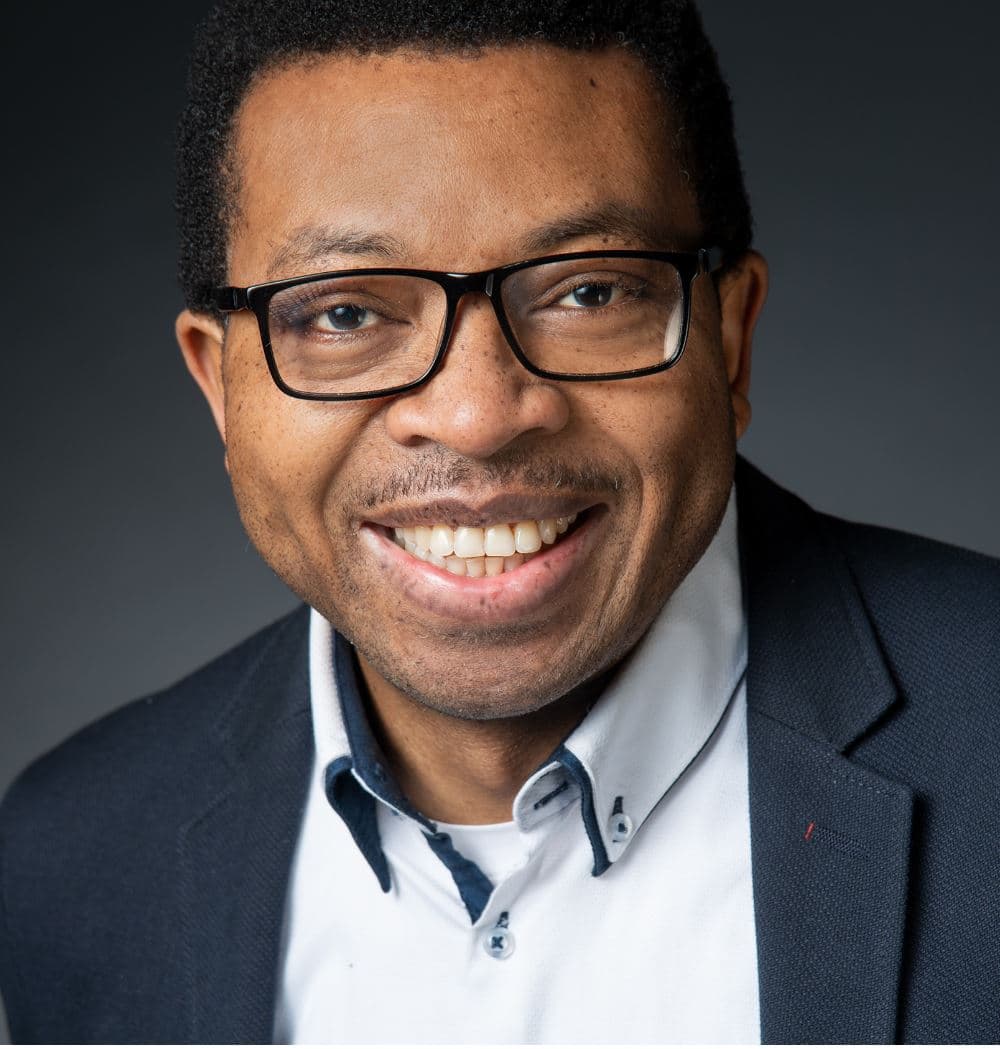 Portrait of Dr. med. Ivo Azeh